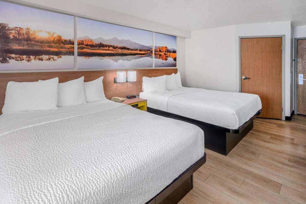 Days Inn & Suites By Wyndham Greeley Rum bild